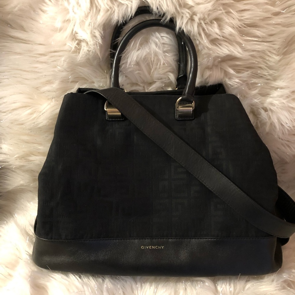💯% AUTHENTIC Givenchy 2-way Satchel Bag